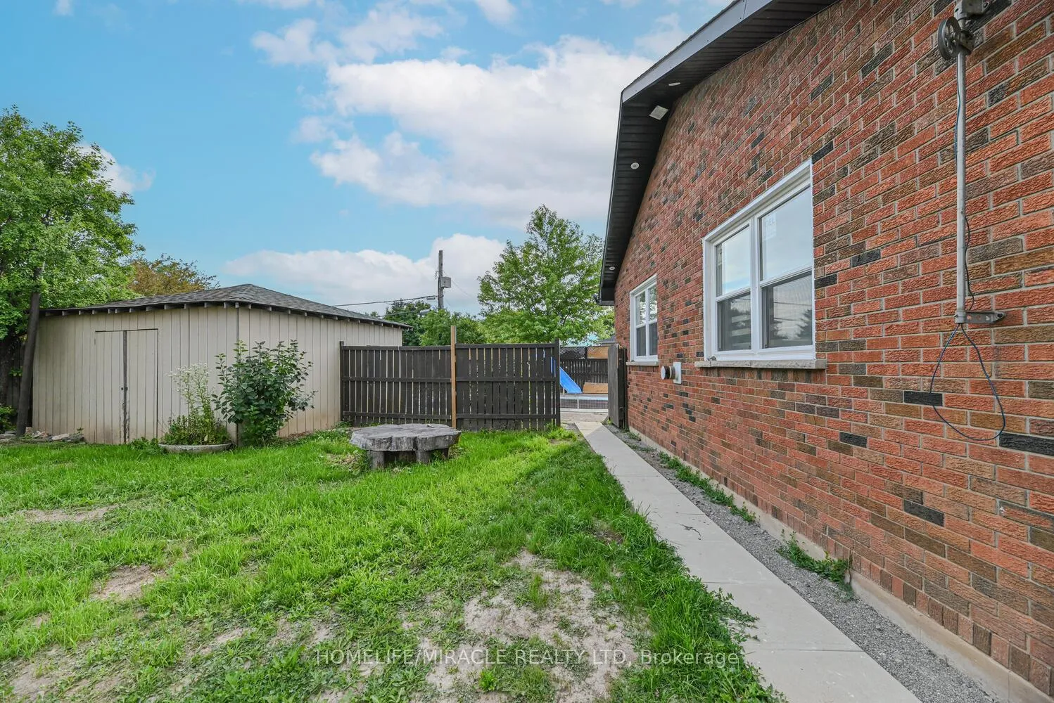 Photo 39 of 1024 Barton Street, Hamilton, Stoney Creek — HOMEH