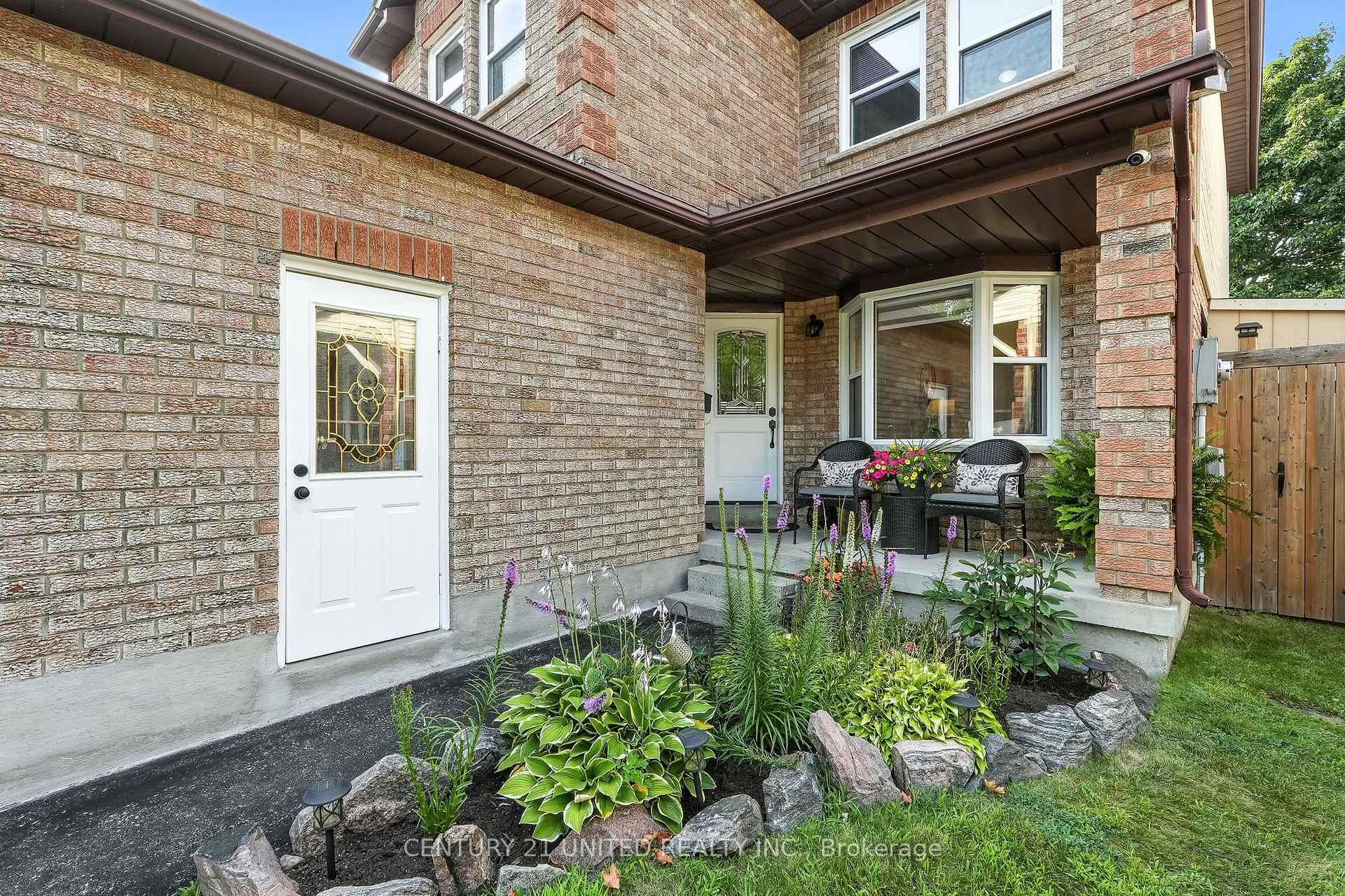 Photo 3 of 69 Stuart Road, Clarington, Courtice — HOMEH