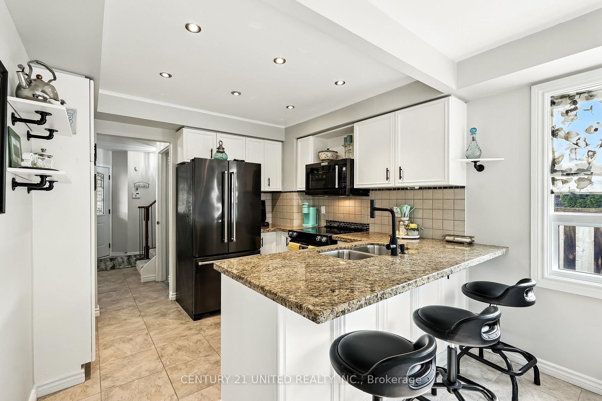 Photo 10 of 69 Stuart Road, Clarington, Courtice — HOMEH