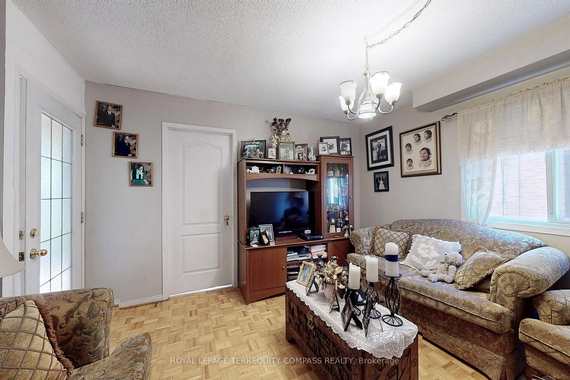Photo 7 of 471B Northcliffe Boulevard, Toronto, Oakwood Village — HOMEH