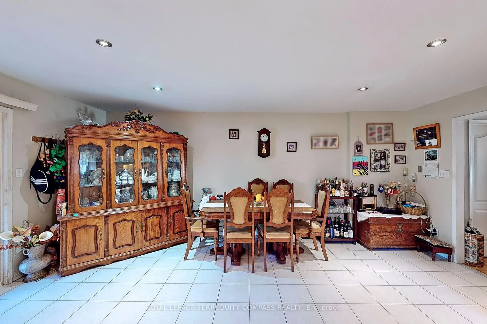 Photo 11 of 471B Northcliffe Boulevard, Toronto, Oakwood Village — HOMEH