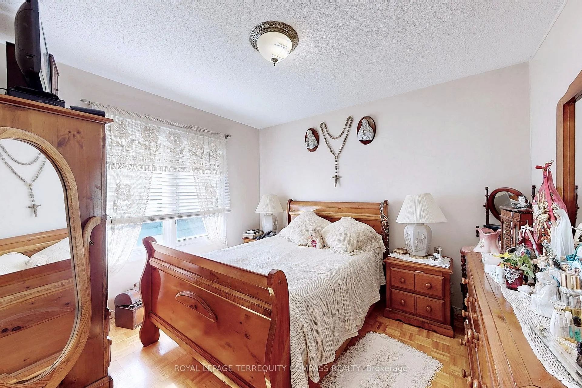 Photo 13 of 471B Northcliffe Boulevard, Toronto, Oakwood Village — HOMEH