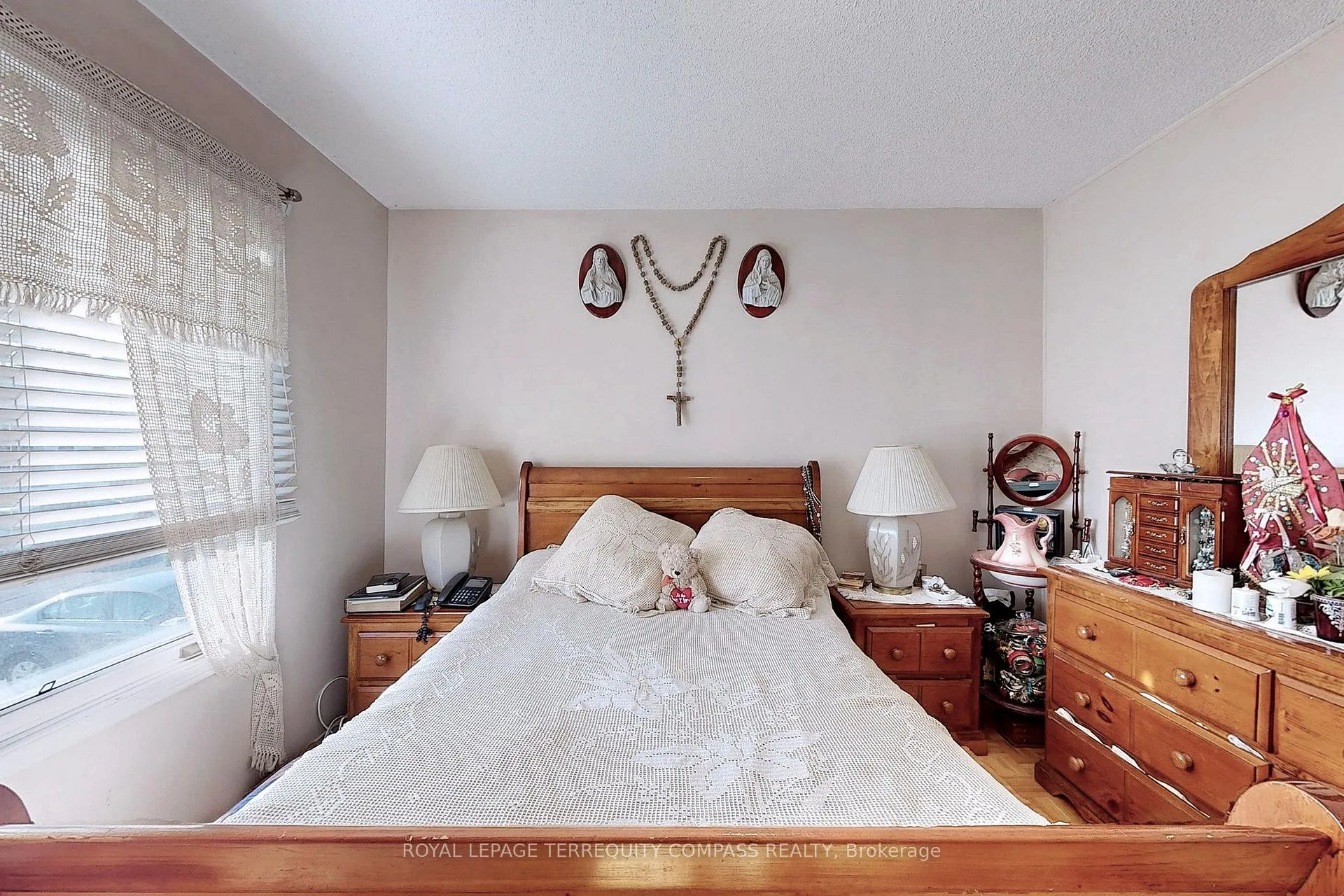 Photo 14 of 471B Northcliffe Boulevard, Toronto, Oakwood Village — HOMEH
