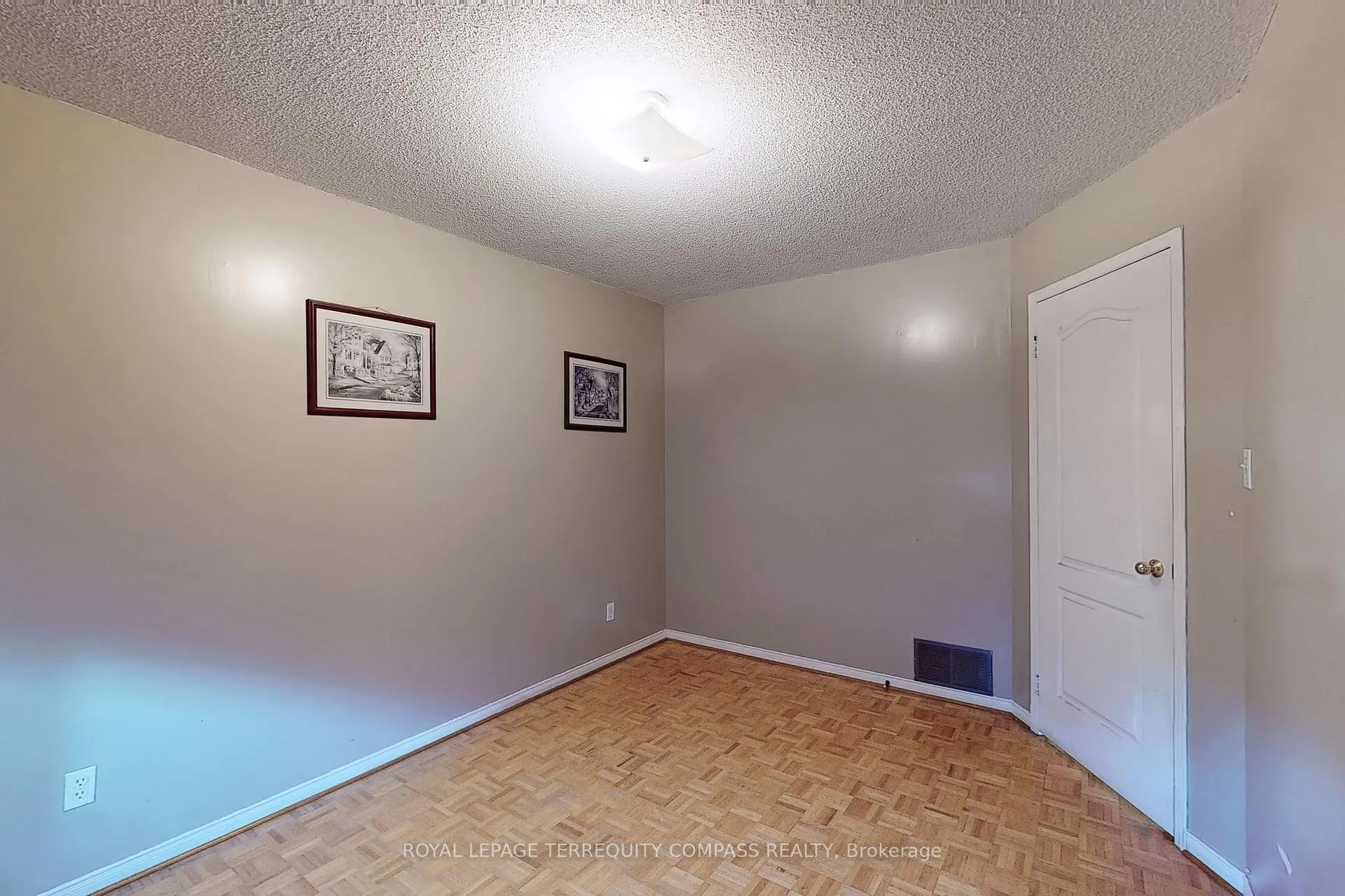 Photo 24 of 471B Northcliffe Boulevard, Toronto, Oakwood Village — HOMEH