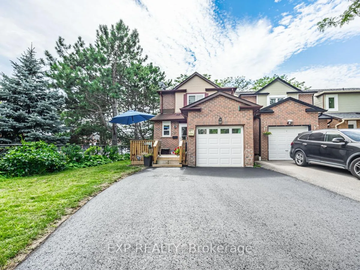 Photo 3 of 64 Greenfield Crescent, Whitby, Blue Grass Meadows — HOMEH