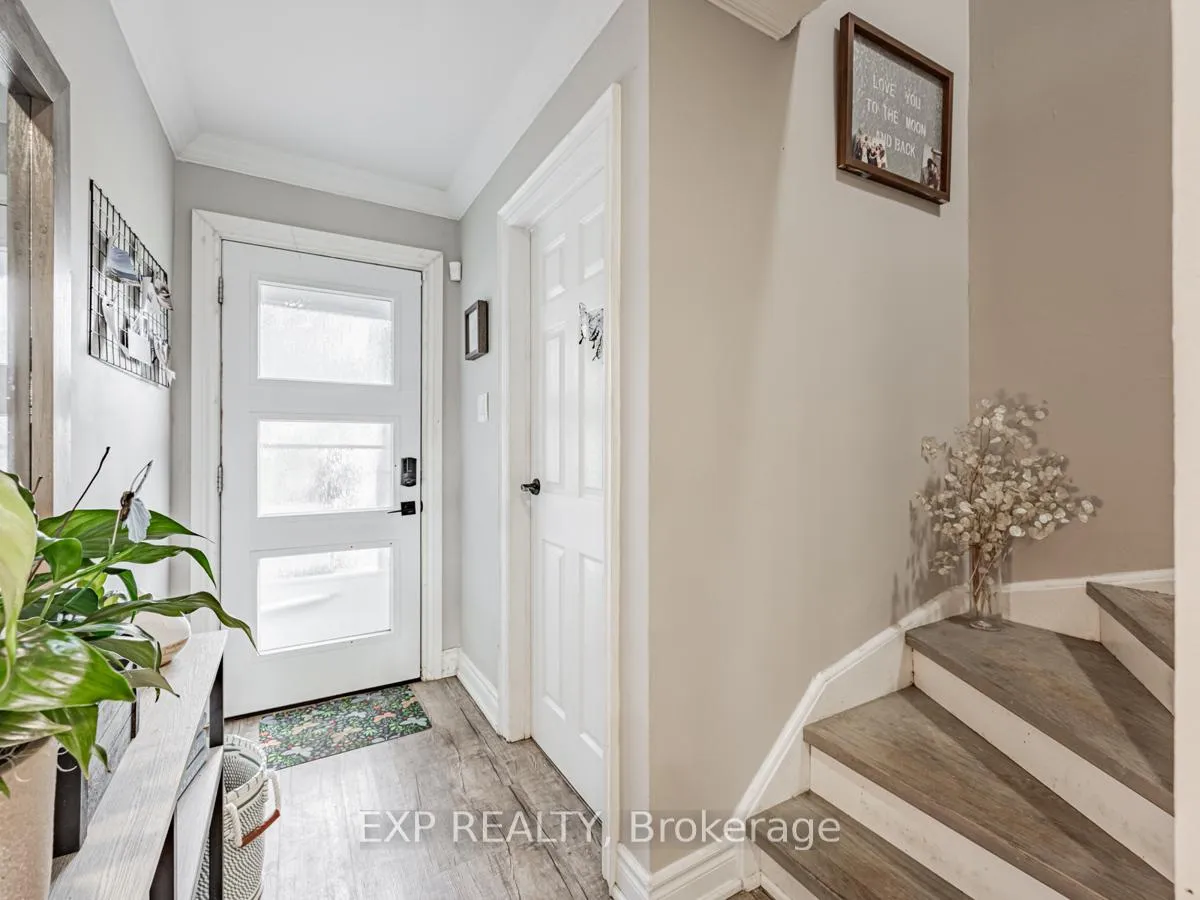 Photo 6 of 64 Greenfield Crescent, Whitby, Blue Grass Meadows — HOMEH