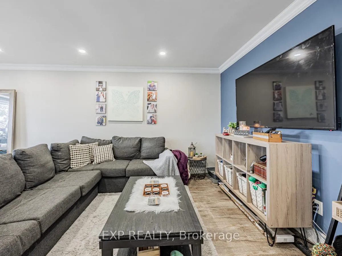 Photo 15 of 64 Greenfield Crescent, Whitby, Blue Grass Meadows — HOMEH