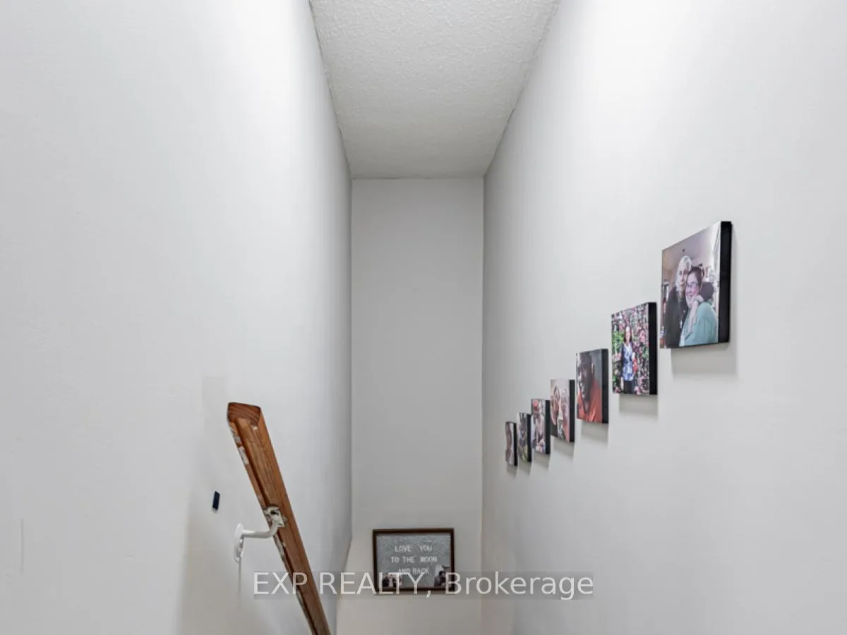 Photo 24 of 64 Greenfield Crescent, Whitby, Blue Grass Meadows — HOMEH