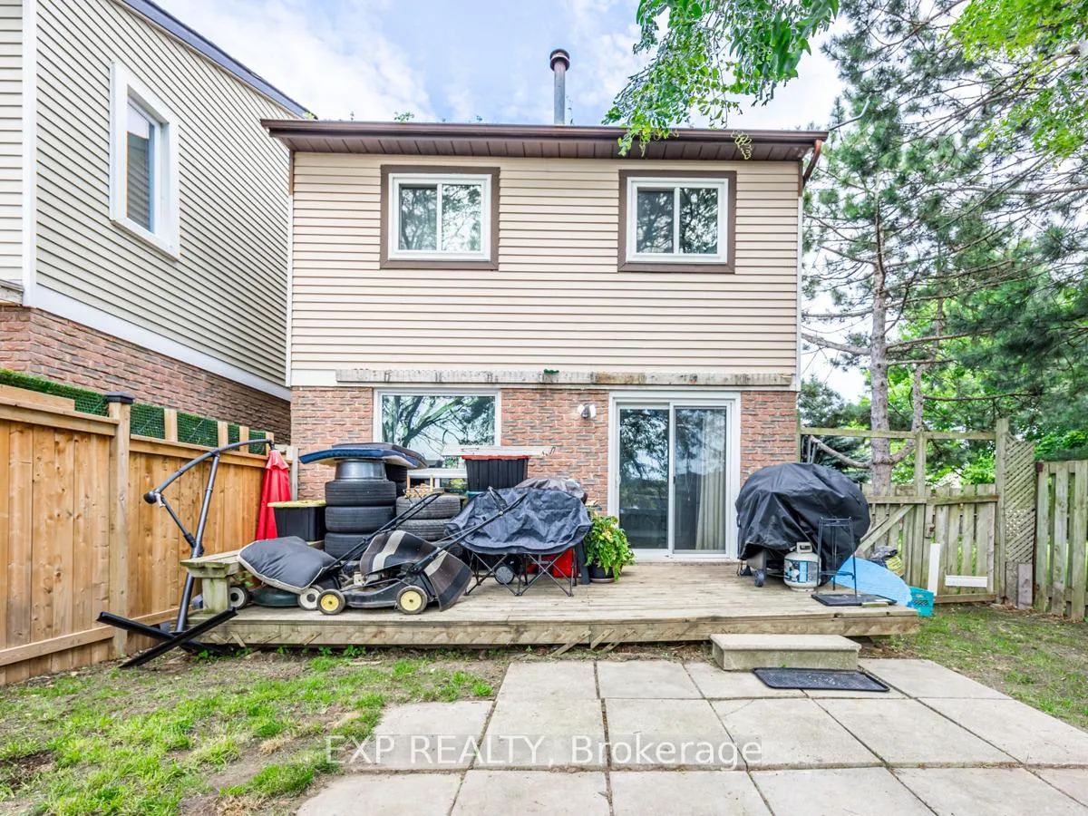 Photo 35 of 64 Greenfield Crescent, Whitby, Blue Grass Meadows — HOMEH