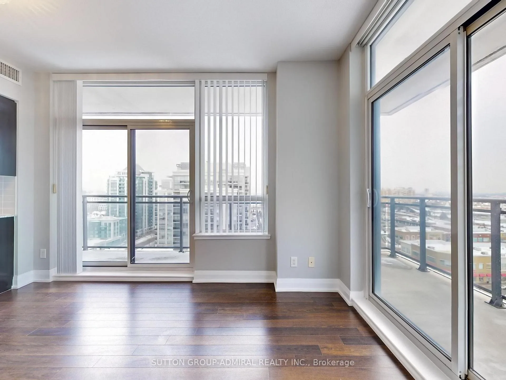 Photo 4 of Unit 1505, 85 North Park Road S, Vaughan, Beverley Glen — HOMEH