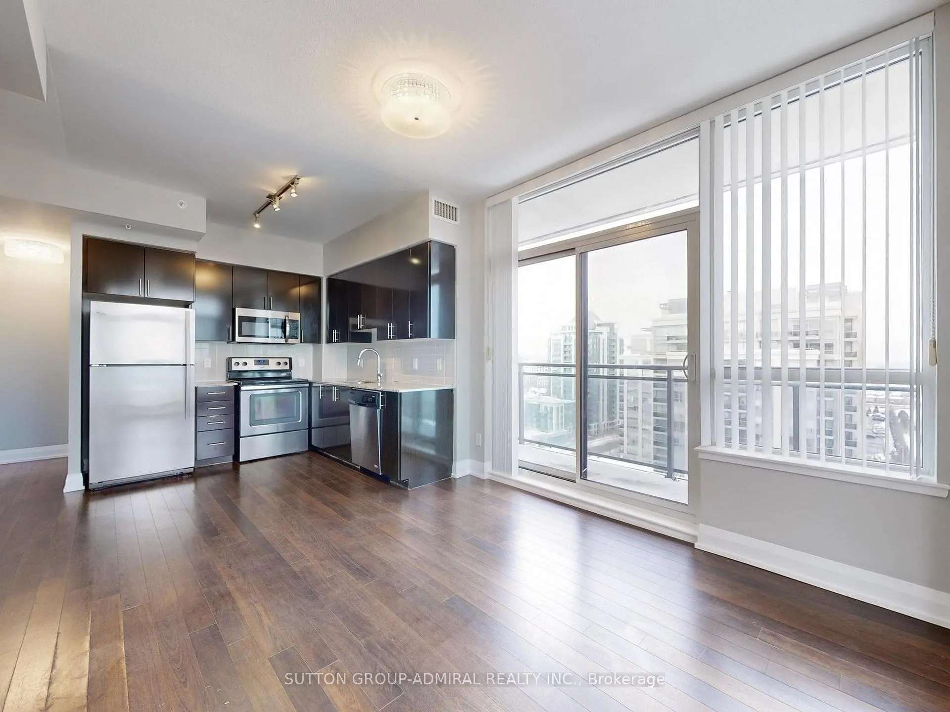 Photo 8 of Unit 1505, 85 North Park Road S, Vaughan, Beverley Glen — HOMEH