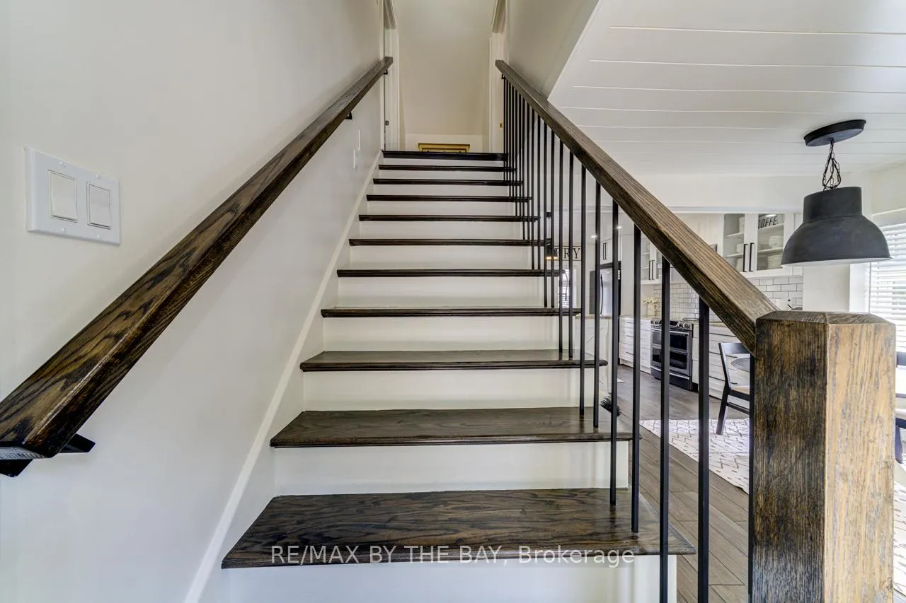 Photo 16 of 168 Golf Course Road, Wasaga Beach — HOMEH
