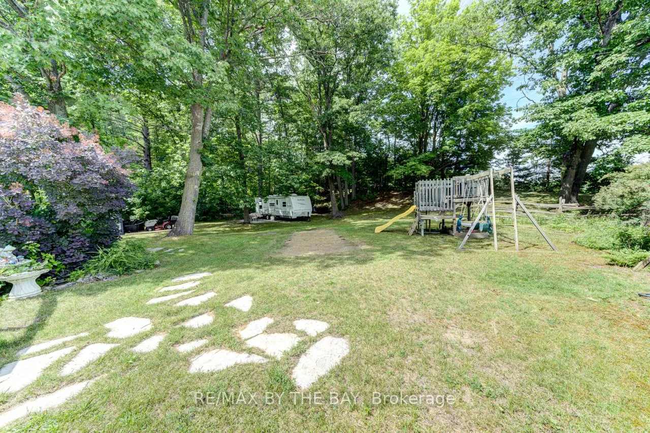 Photo 25 of 168 Golf Course Road, Wasaga Beach — HOMEH