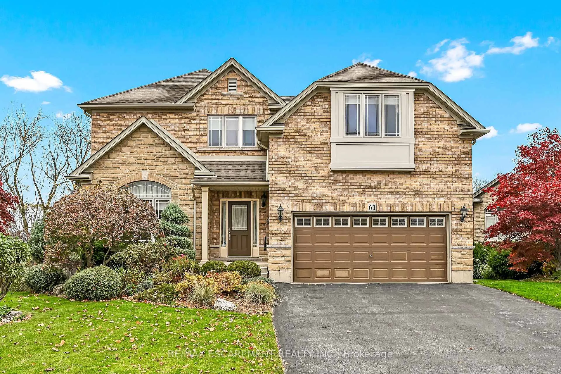 Photo 1 of 61 Waterford Crescent, Hamilton, Stoney Creek — HOMEH