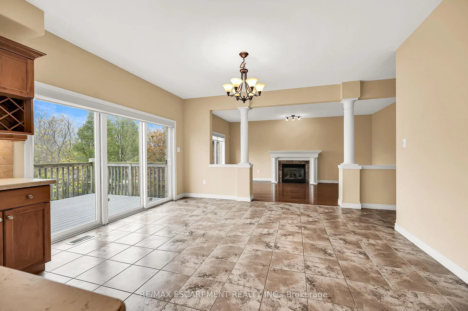 Photo 14 of 61 Waterford Crescent, Hamilton, Stoney Creek — HOMEH
