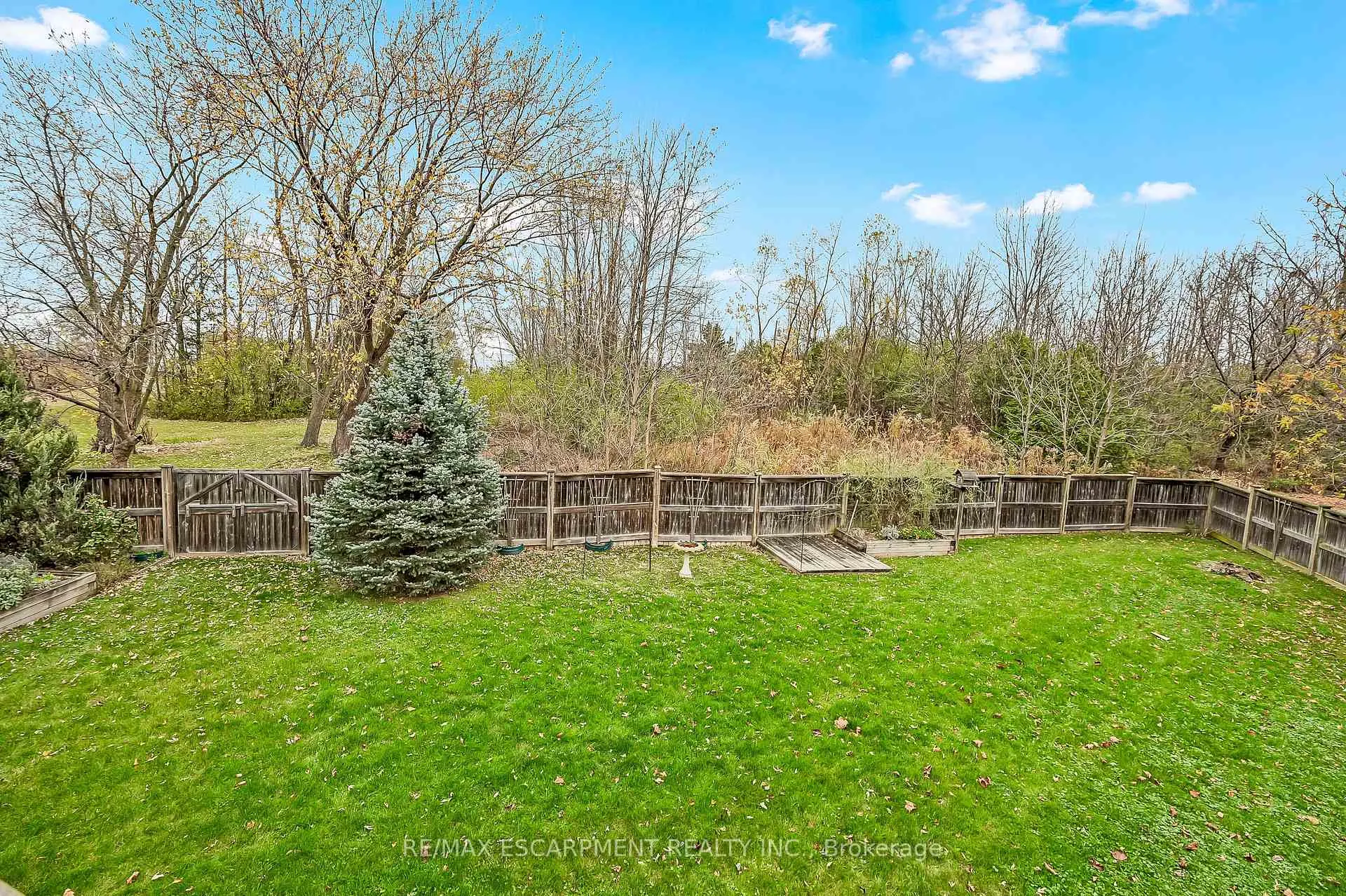 Photo 36 of 61 Waterford Crescent, Hamilton, Stoney Creek — HOMEH