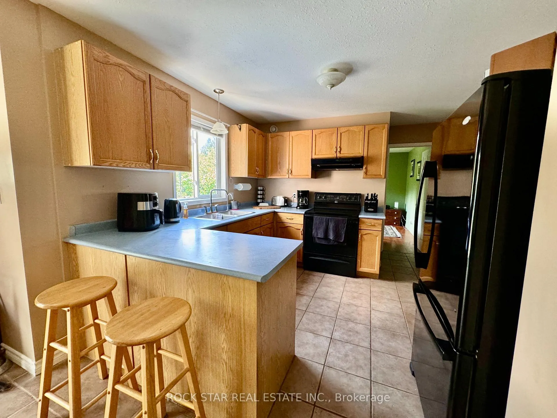 Photo 9 of 53 Russell Hill Road, Amaranth, Rural Amaranth — HOMEH