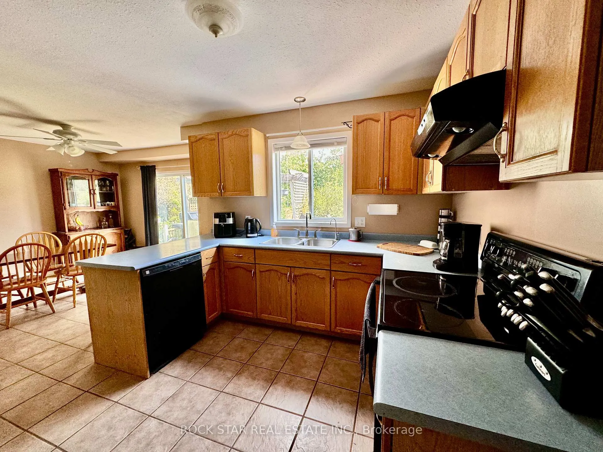 Photo 10 of 53 Russell Hill Road, Amaranth, Rural Amaranth — HOMEH