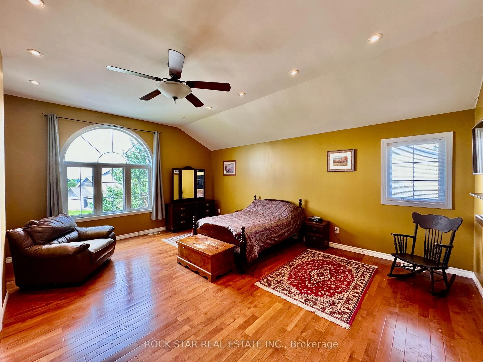 Photo 20 of 53 Russell Hill Road, Amaranth, Rural Amaranth — HOMEH