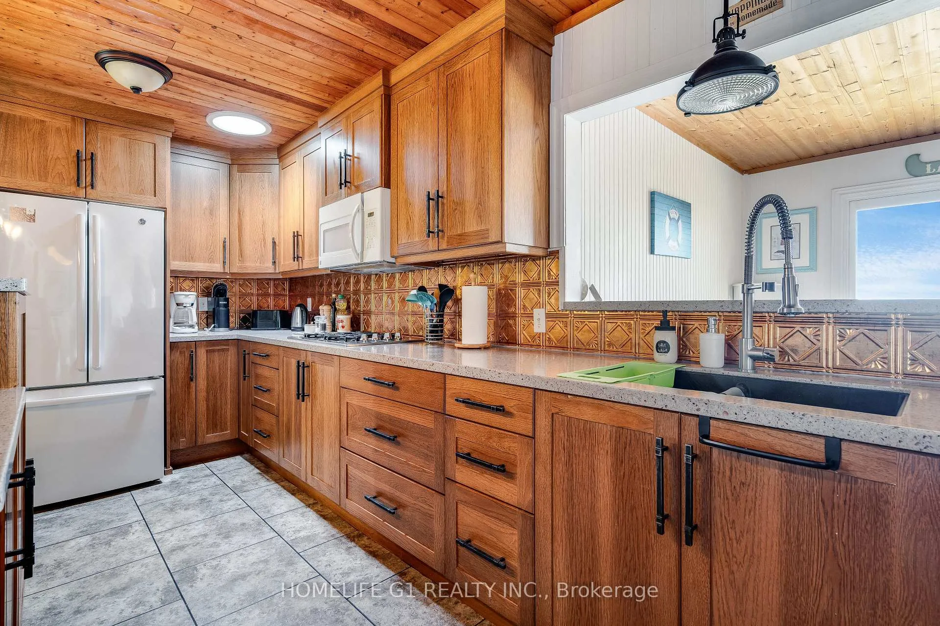 Photo 3 of 84 Pulley Road, Leamington — HOMEH
