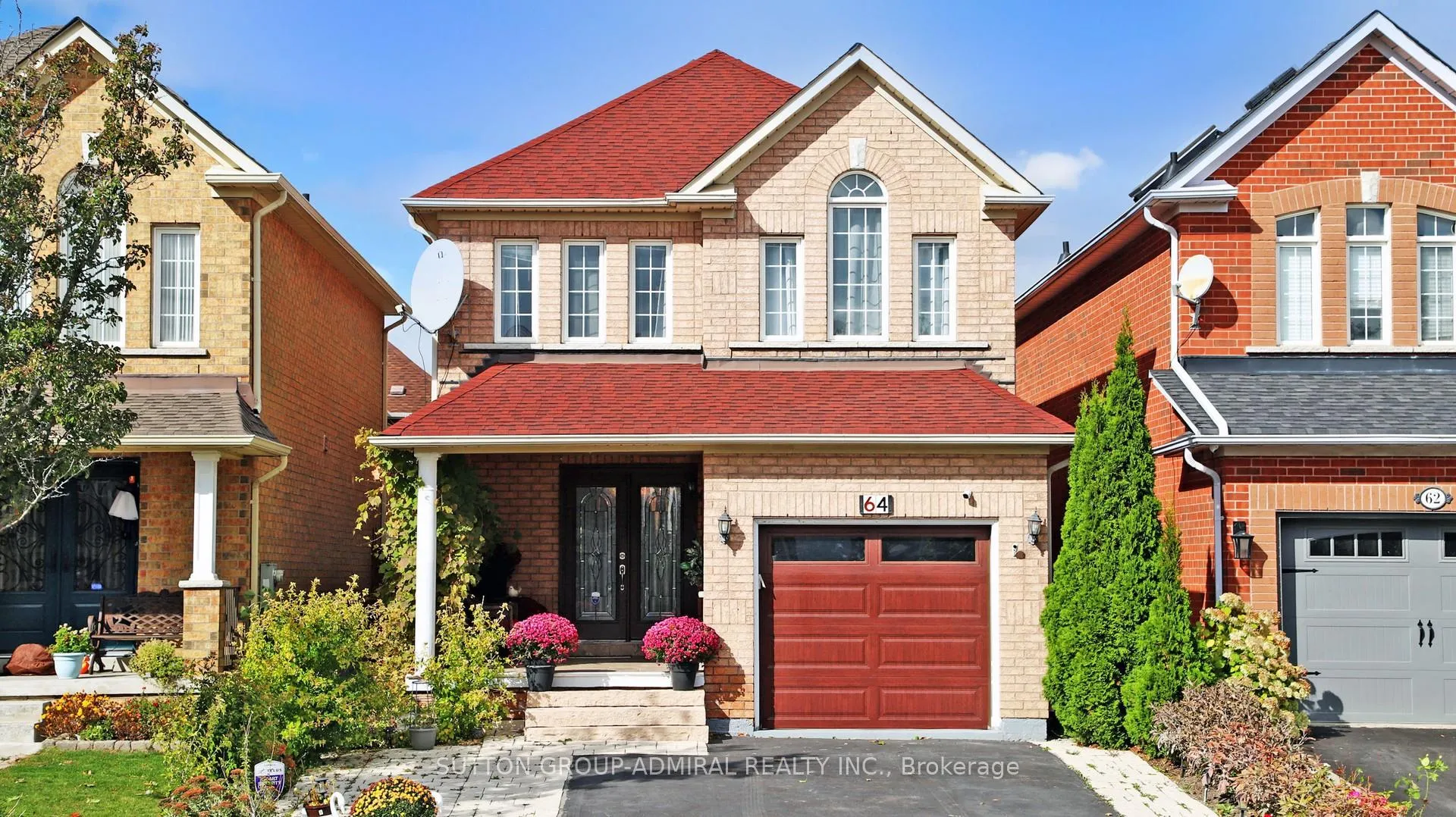 Photo 3 of 64 Eddington Place, Vaughan, Maple — HOMEH