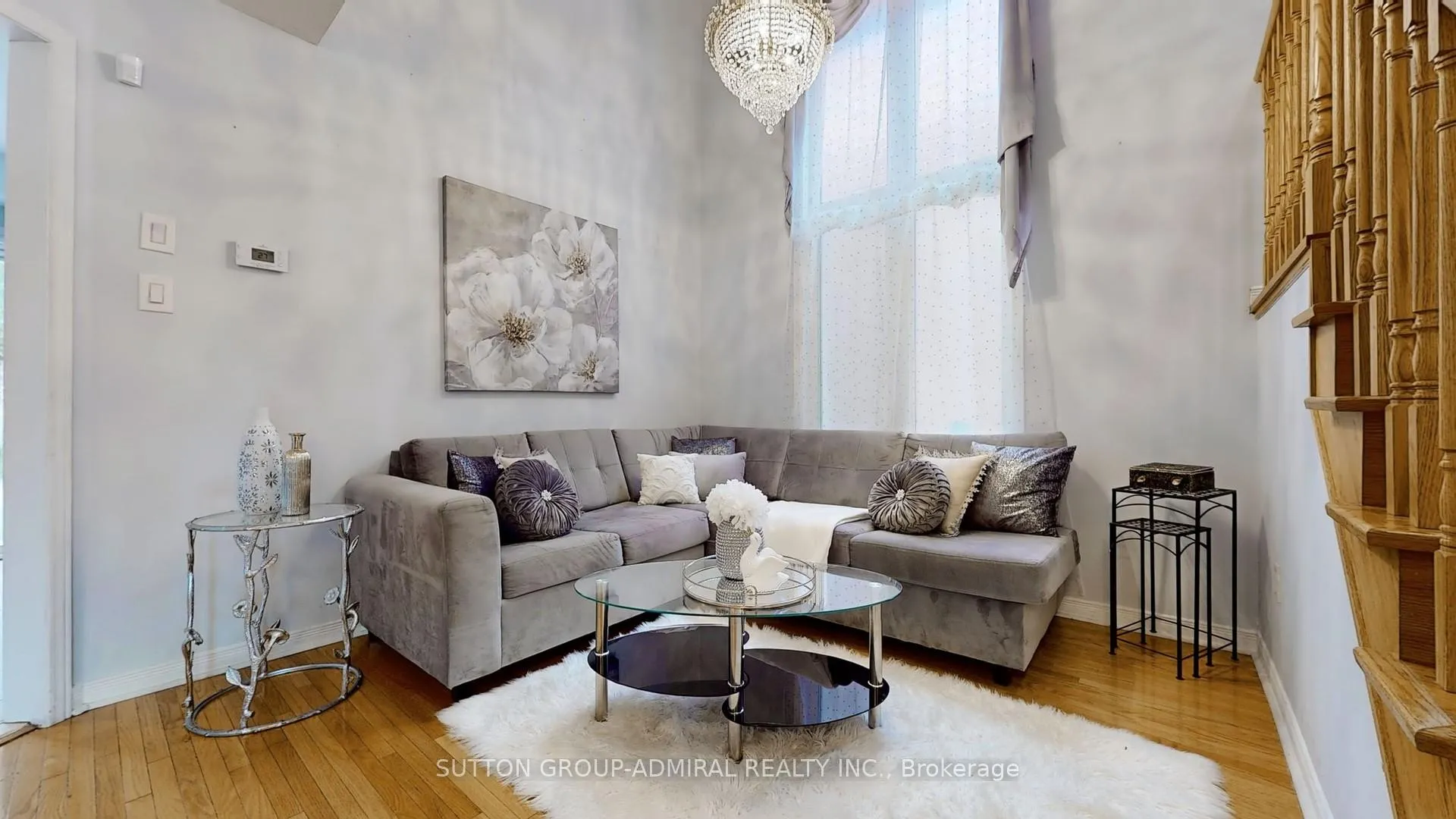 Photo 5 of 64 Eddington Place, Vaughan, Maple — HOMEH