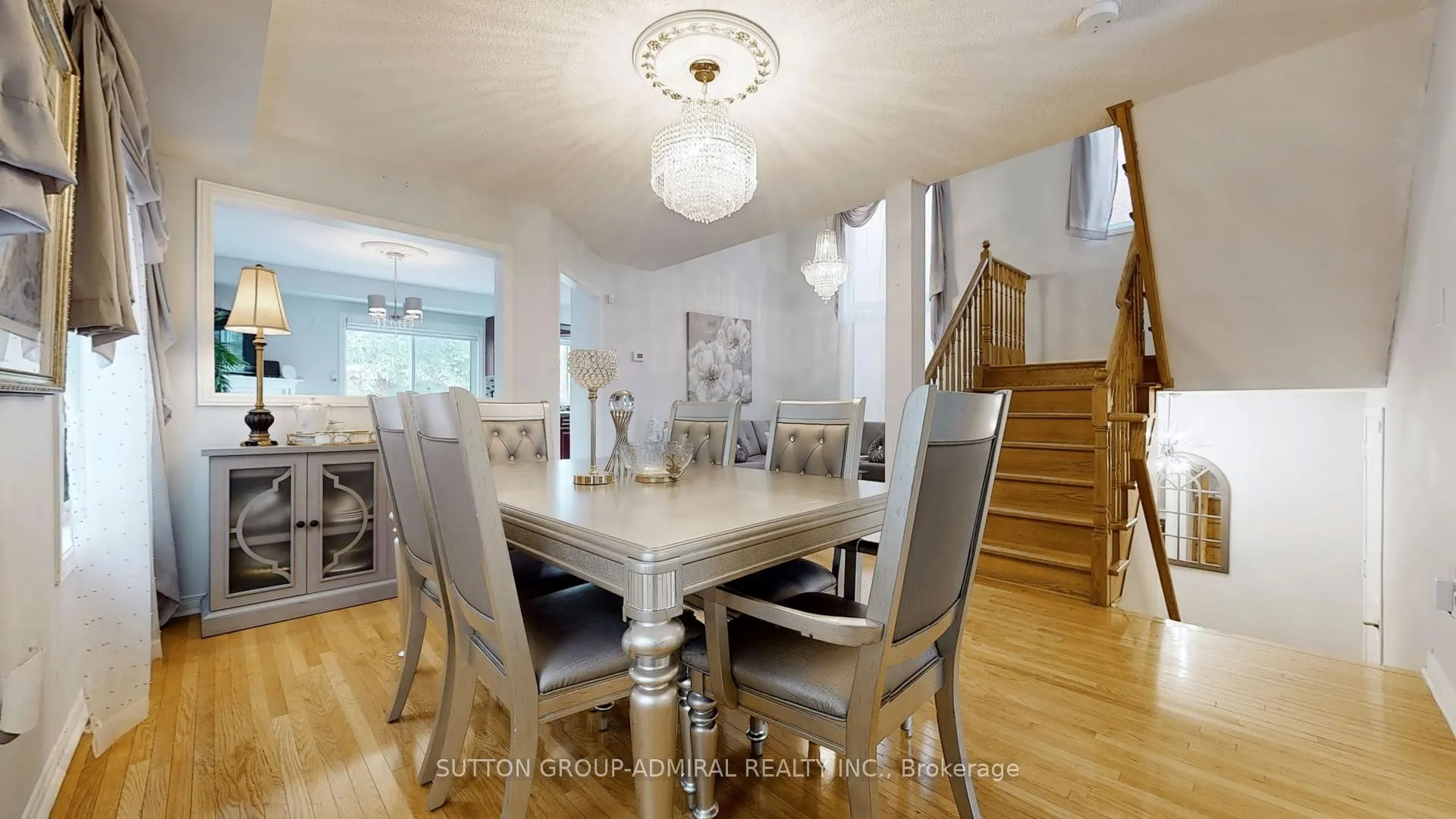 Photo 9 of 64 Eddington Place, Vaughan, Maple — HOMEH
