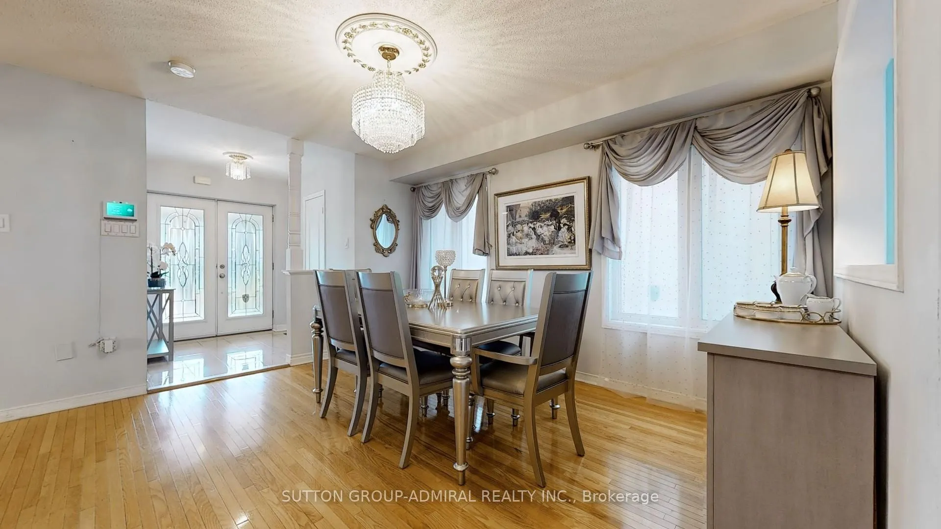 Photo 10 of 64 Eddington Place, Vaughan, Maple — HOMEH
