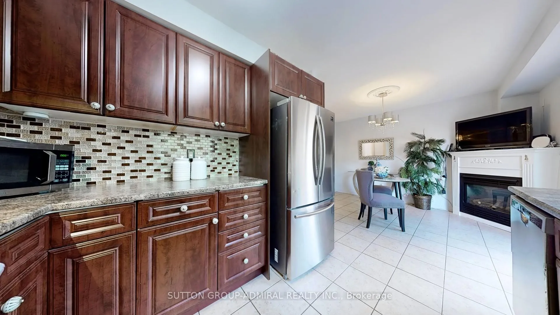 Photo 15 of 64 Eddington Place, Vaughan, Maple — HOMEH