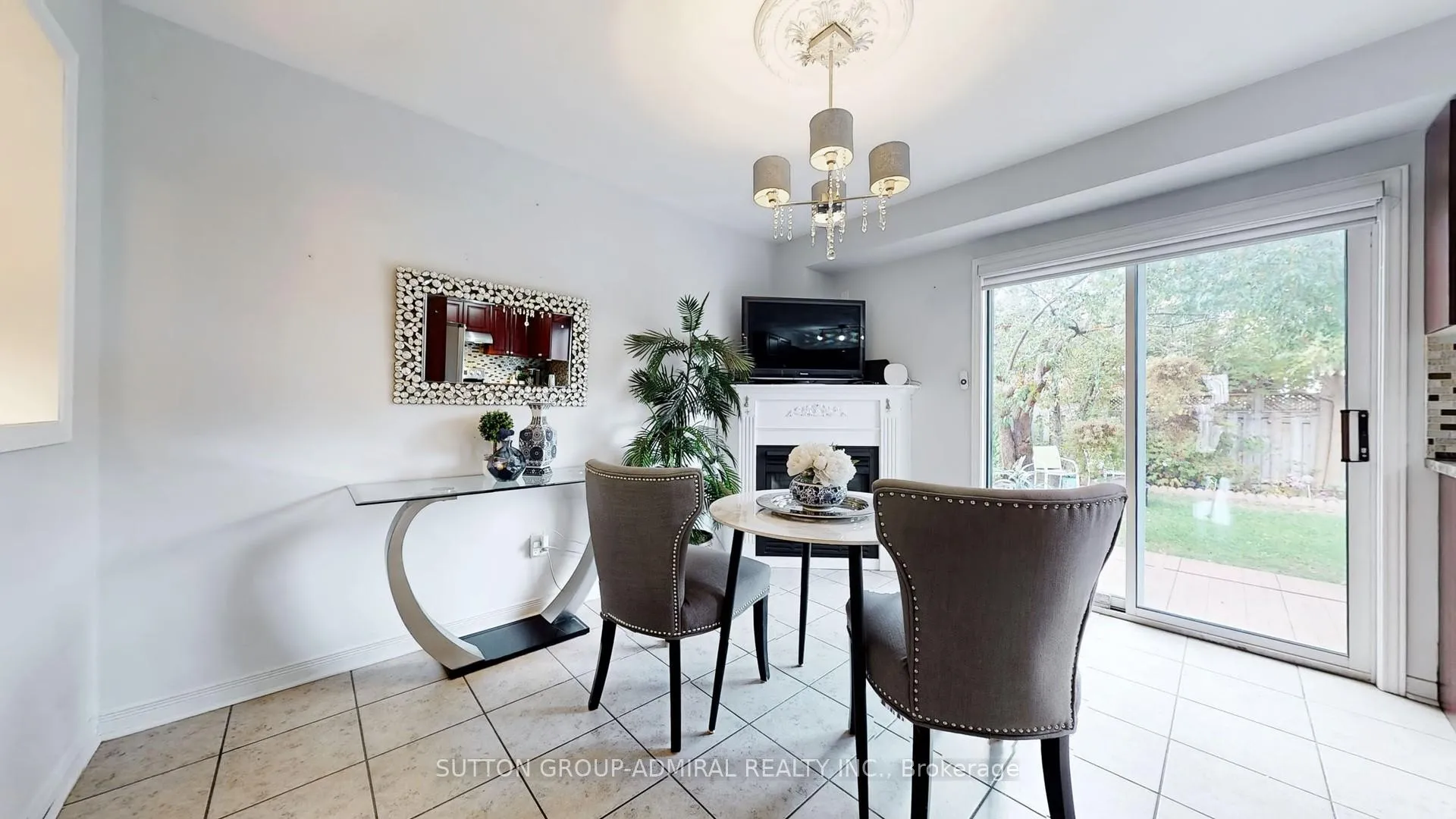 Photo 16 of 64 Eddington Place, Vaughan, Maple — HOMEH