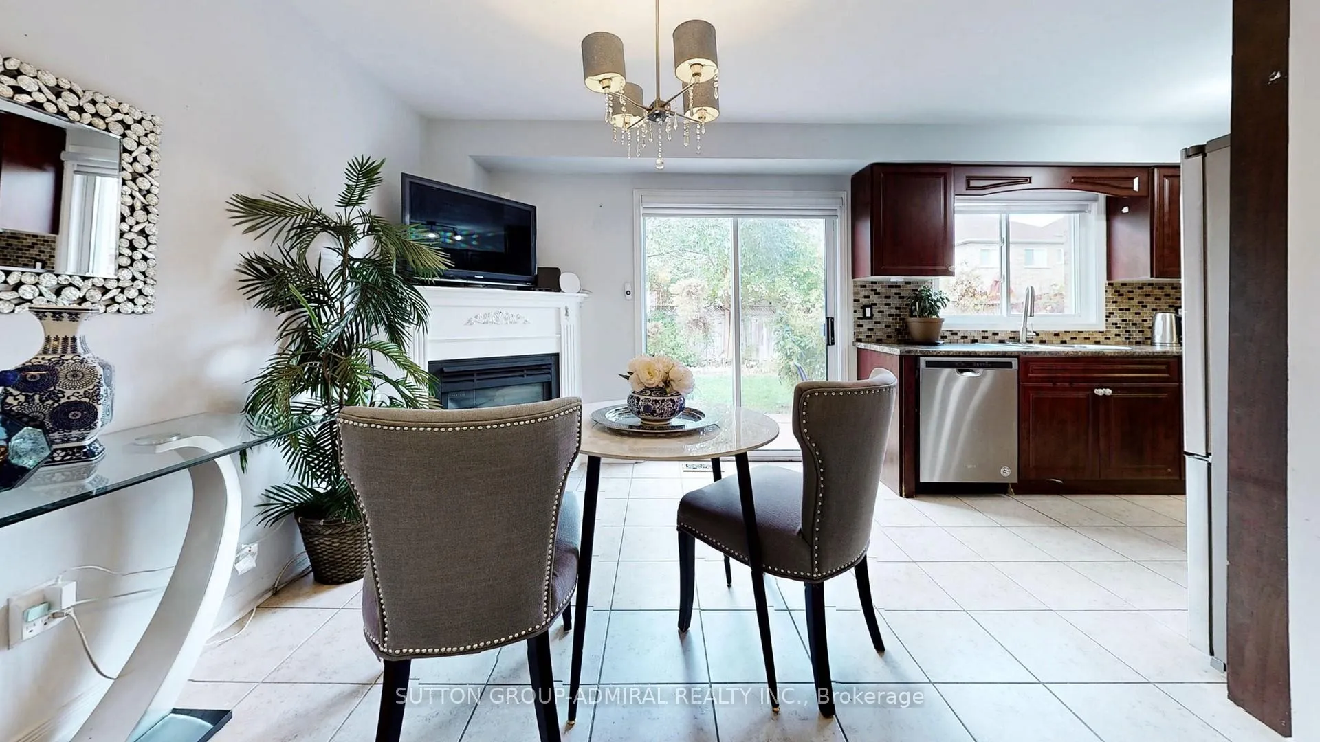 Photo 17 of 64 Eddington Place, Vaughan, Maple — HOMEH