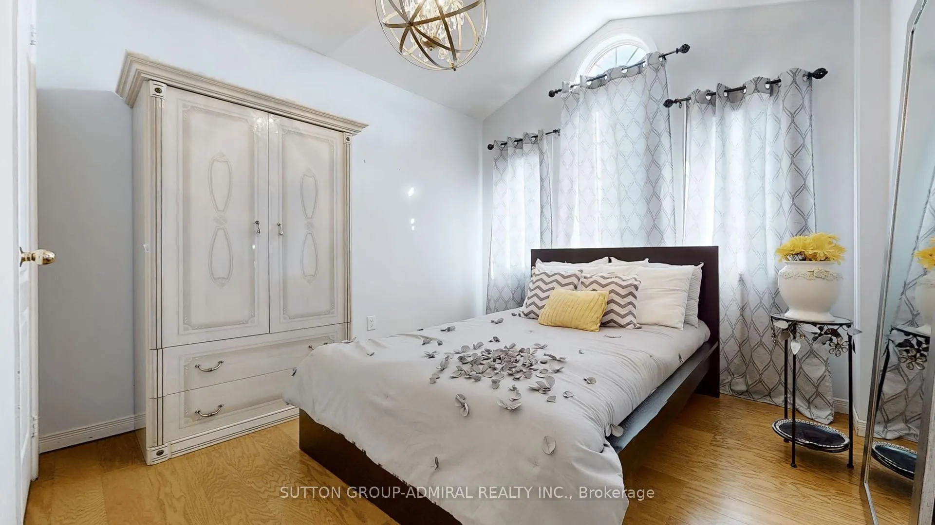 Photo 26 of 64 Eddington Place, Vaughan, Maple — HOMEH