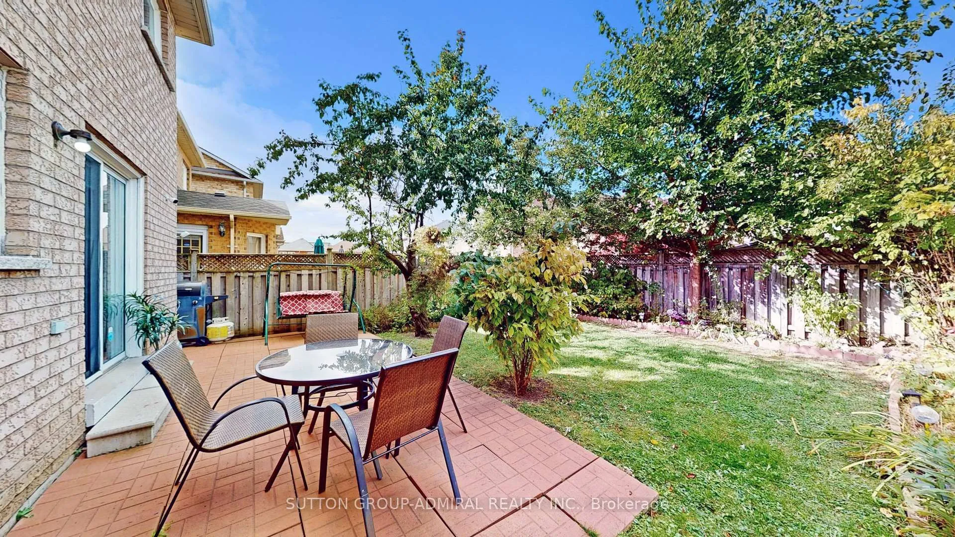 Photo 35 of 64 Eddington Place, Vaughan, Maple — HOMEH