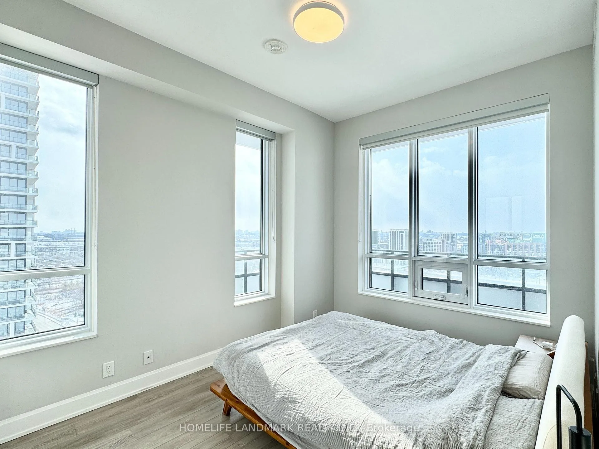 Photo 10 of Unit 2105, 38 Water Walk Drive, Markham, Unionville — HOMEH