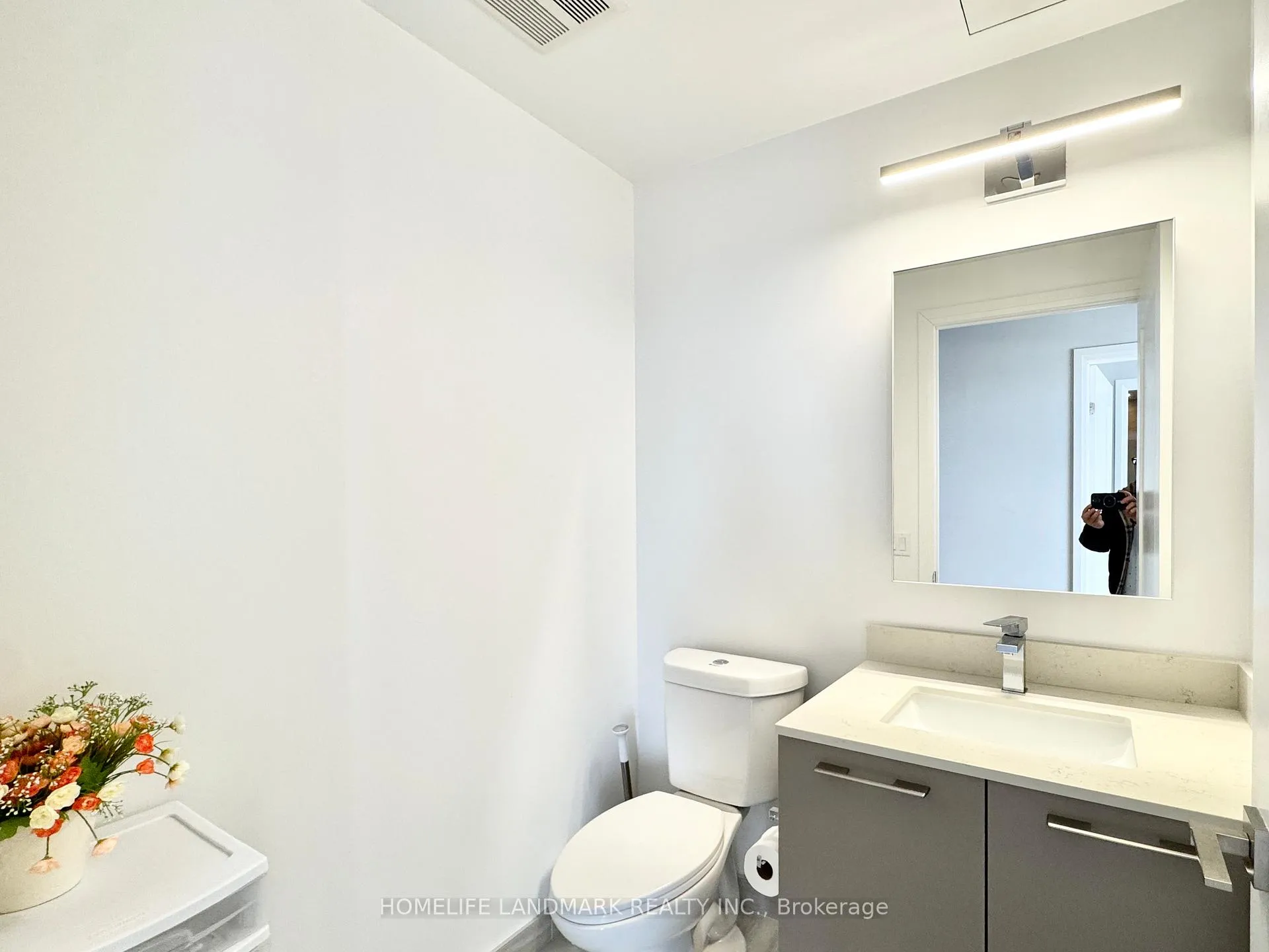 Photo 14 of Unit 2105, 38 Water Walk Drive, Markham, Unionville — HOMEH