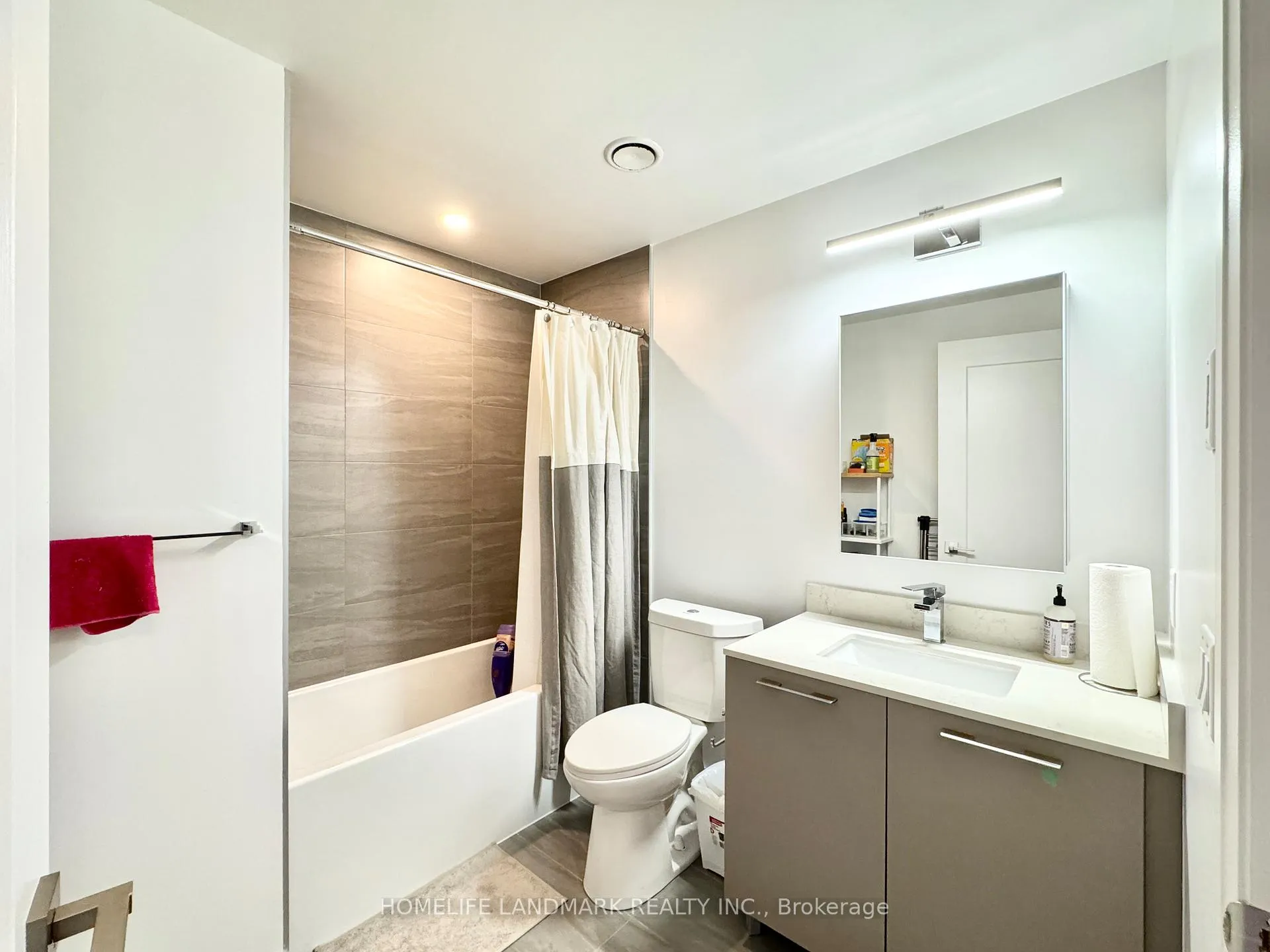 Photo 28 of Unit 2105, 38 Water Walk Drive, Markham, Unionville — HOMEH