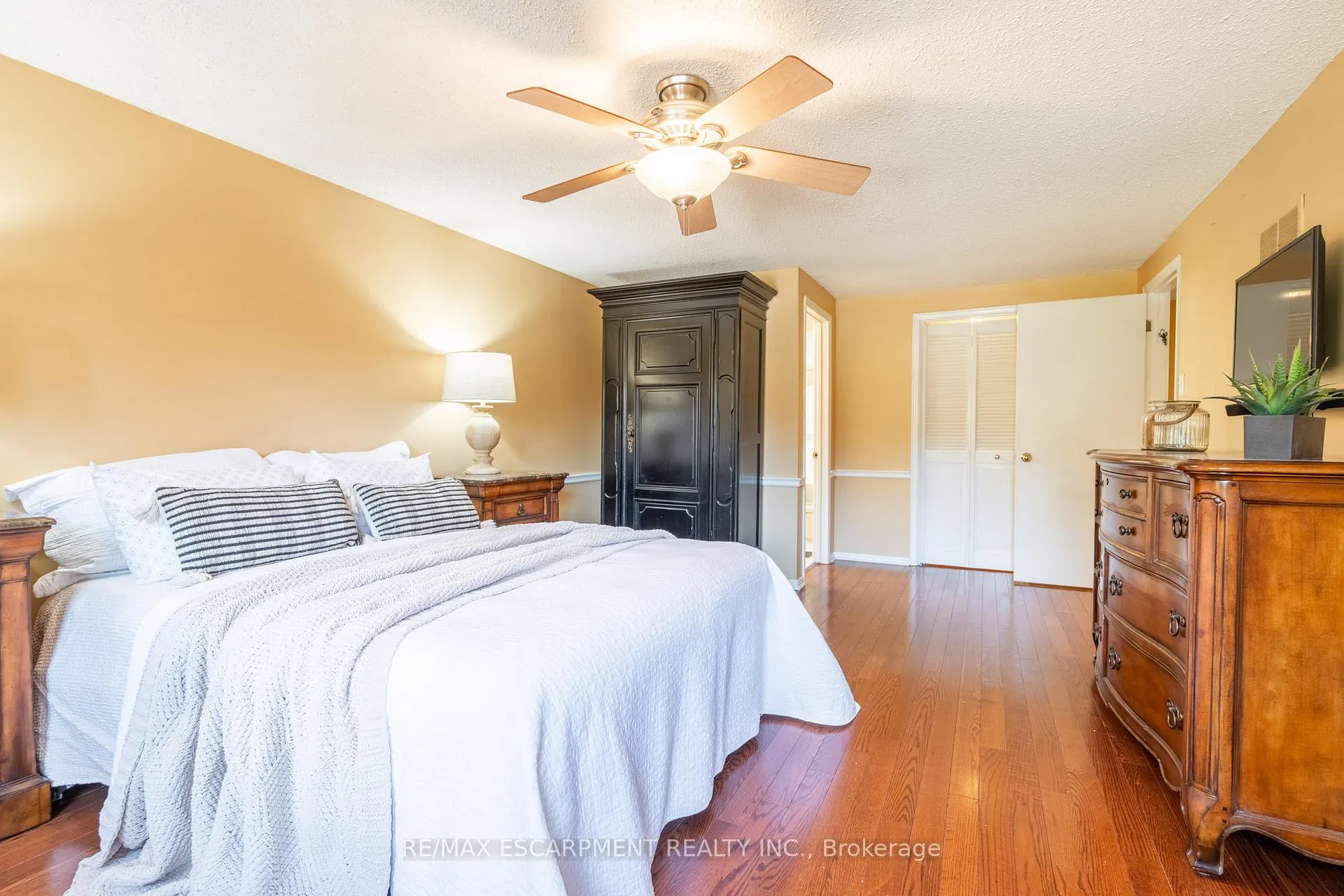 Photo 20 of 93 Turnbull Road, Hamilton, Dundas — HOMEH