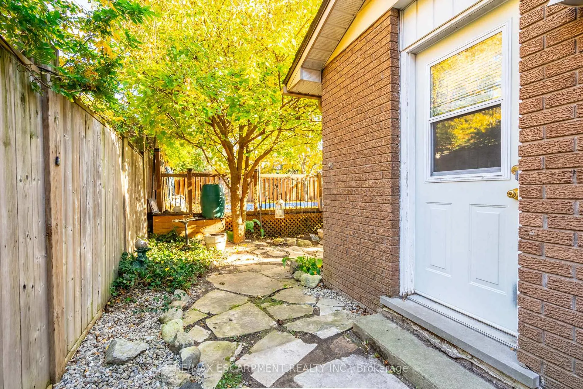 Photo 35 of 93 Turnbull Road, Hamilton, Dundas — HOMEH