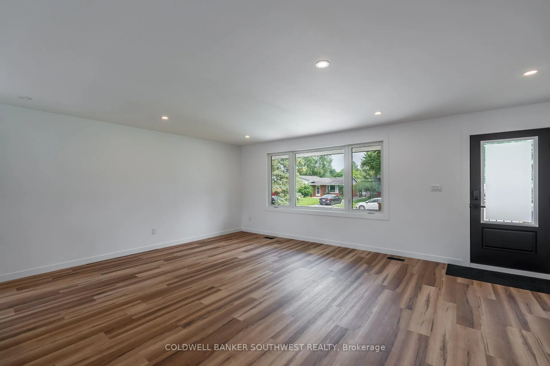 Photo 13 of 503 Belmont Avenue W, St. Clair — HOMEH