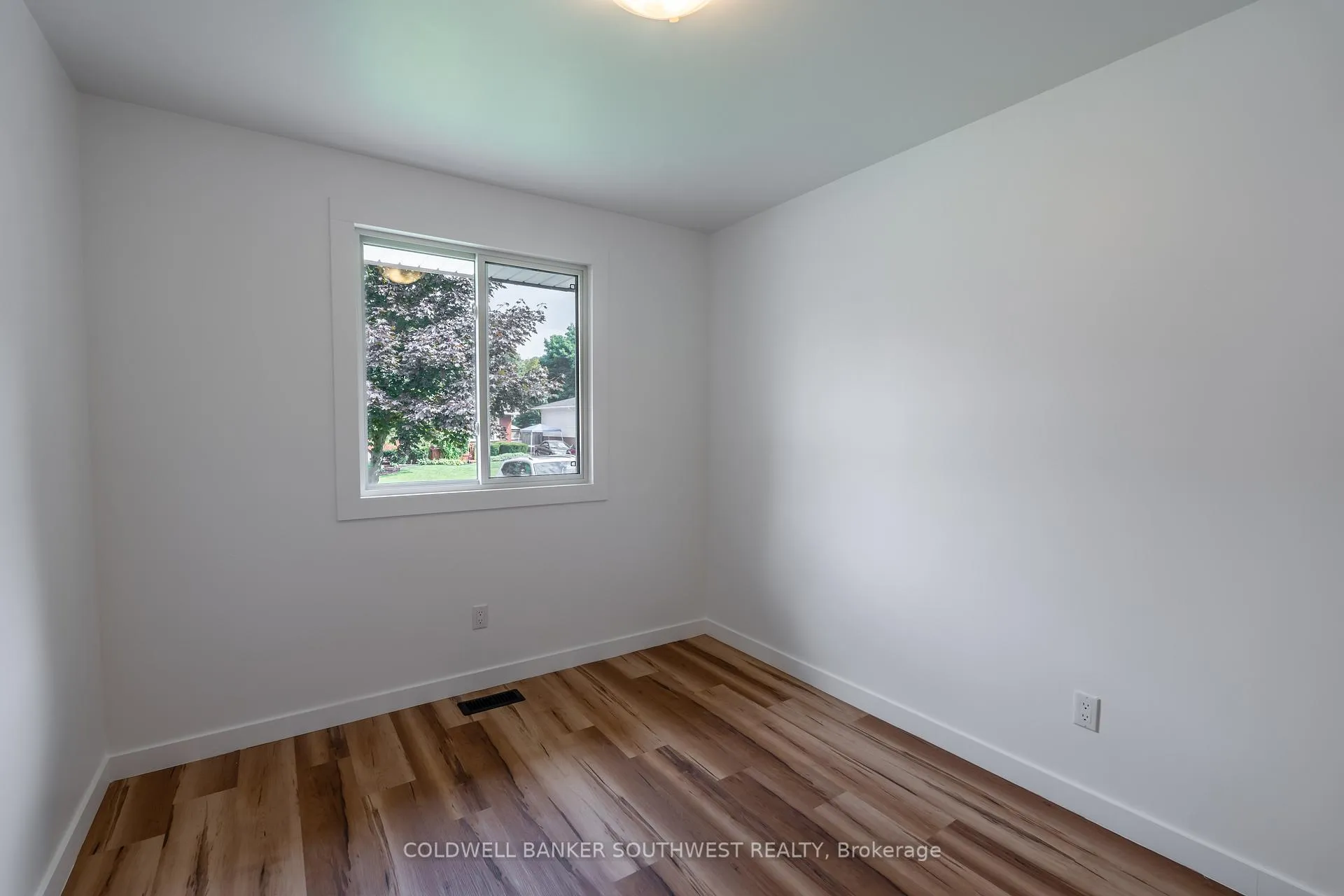 Photo 17 of 503 Belmont Avenue W, St. Clair — HOMEH