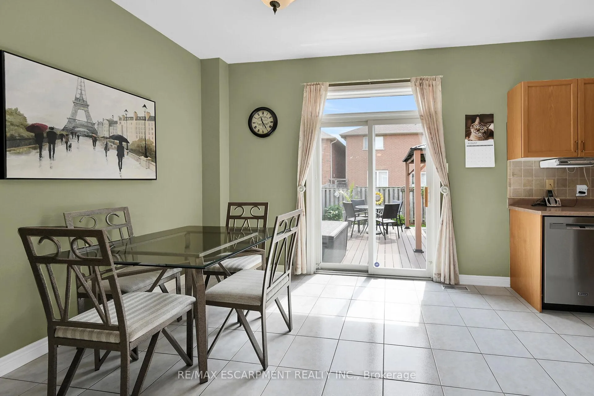 Photo 10 of 28 Titan Drive, Hamilton, Stoney Creek — HOMEH
