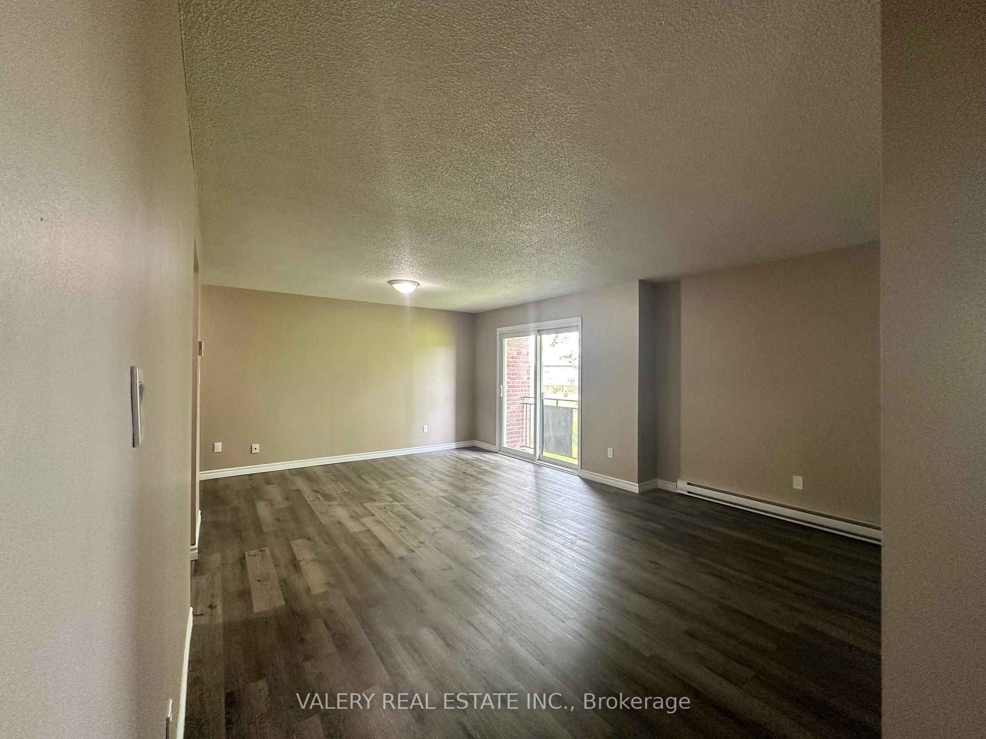 Photo 6 of Unit 5, 3 Lowndes Avenue, Georgina, Keswick South — HOMEH
