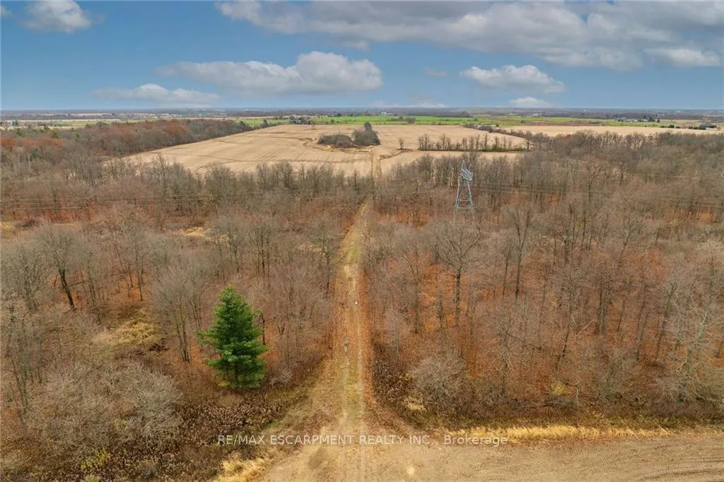 Photo 11 of 1221 Binbrook Road, Hamilton, Rural Glanbrook — HOMEH