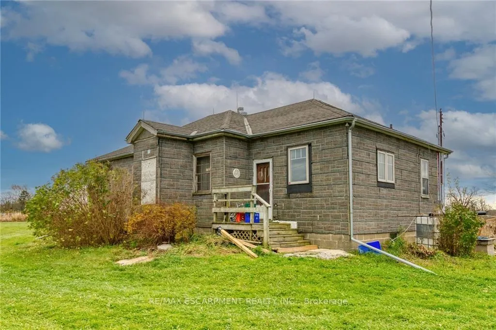 Photo 21 of 1221 Binbrook Road, Hamilton, Rural Glanbrook — HOMEH