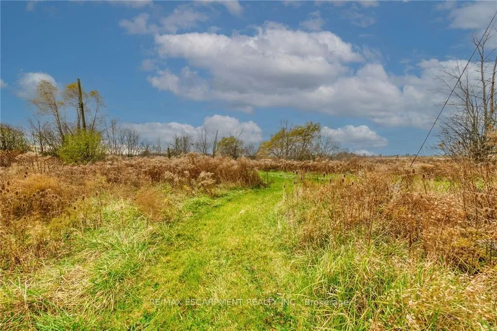 Photo 35 of 1221 Binbrook Road, Hamilton, Rural Glanbrook — HOMEH
