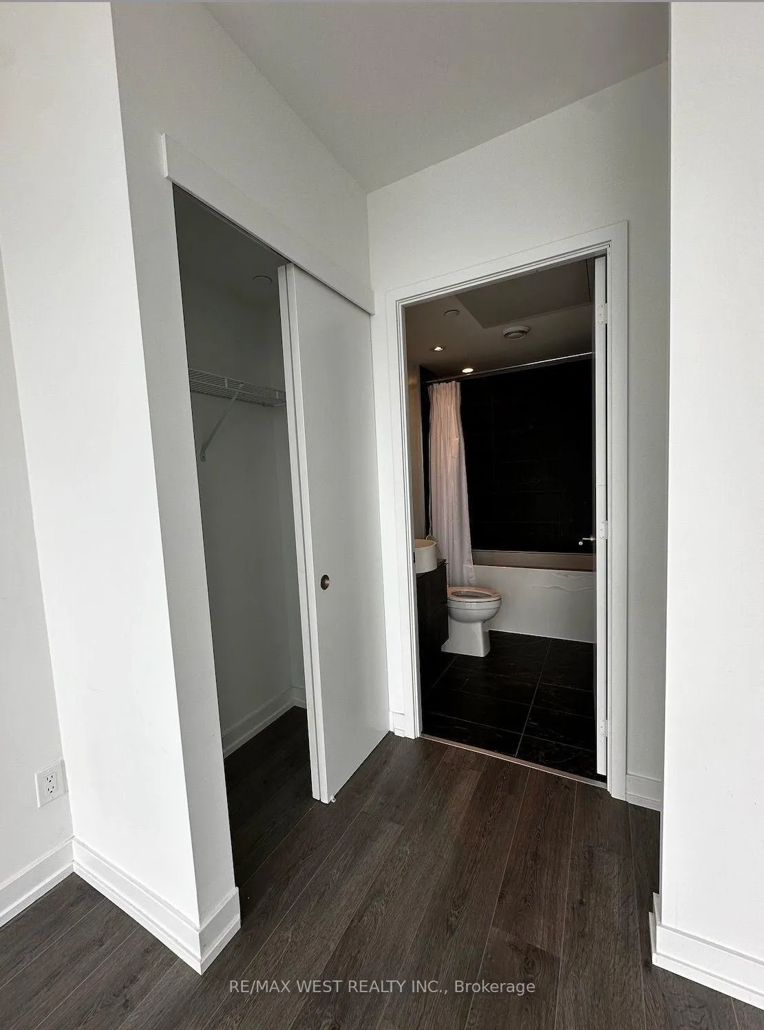 Photo 10 of Unit 3804, 161 Roehampton Avenue, Toronto, Mount Pleasant West — HOMEH