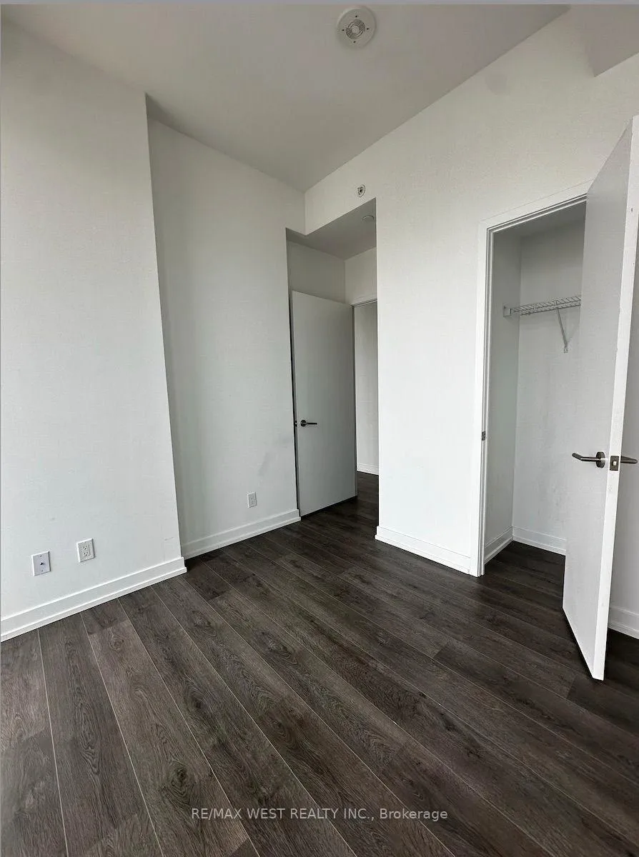 Photo 13 of Unit 3804, 161 Roehampton Avenue, Toronto, Mount Pleasant West — HOMEH