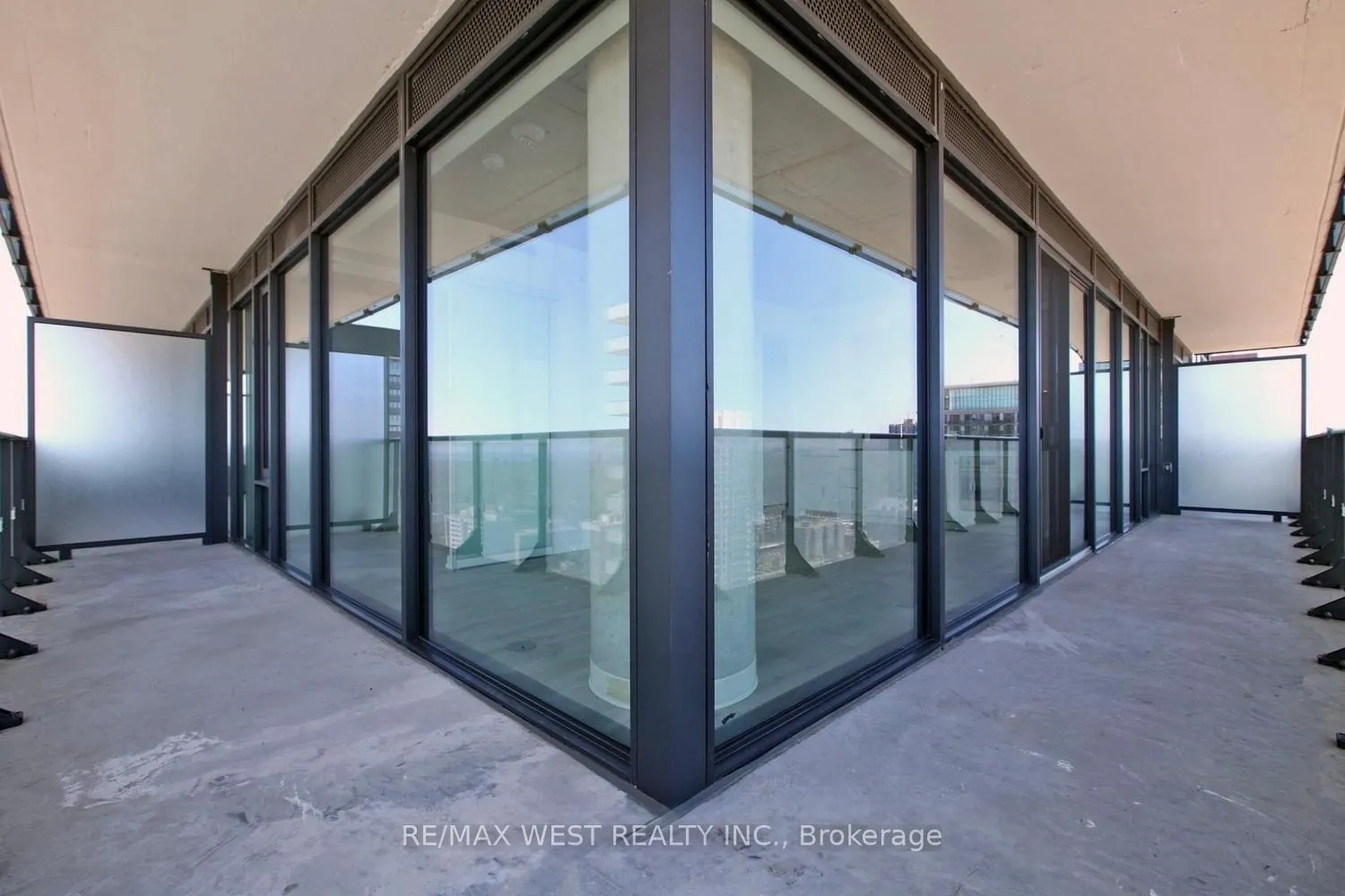 Photo 16 of Unit 3804, 161 Roehampton Avenue, Toronto, Mount Pleasant West — HOMEH
