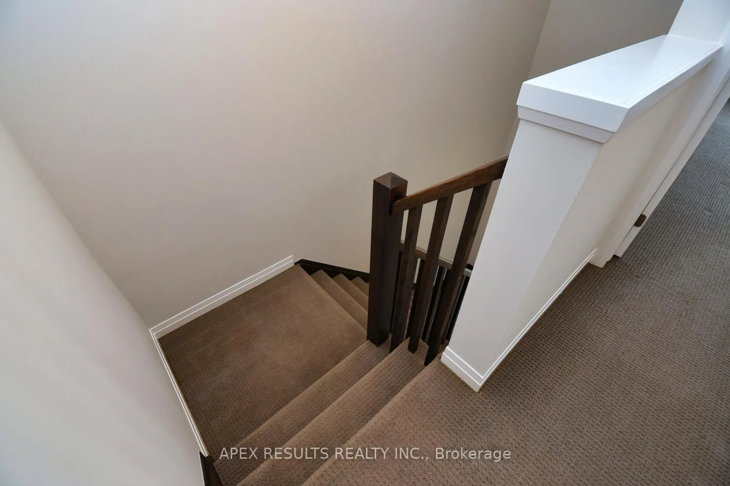 Photo 22 of Unit 4, 30 Times Square Boulevard, Hamilton, Stoney Creek Mountain — HOMEH