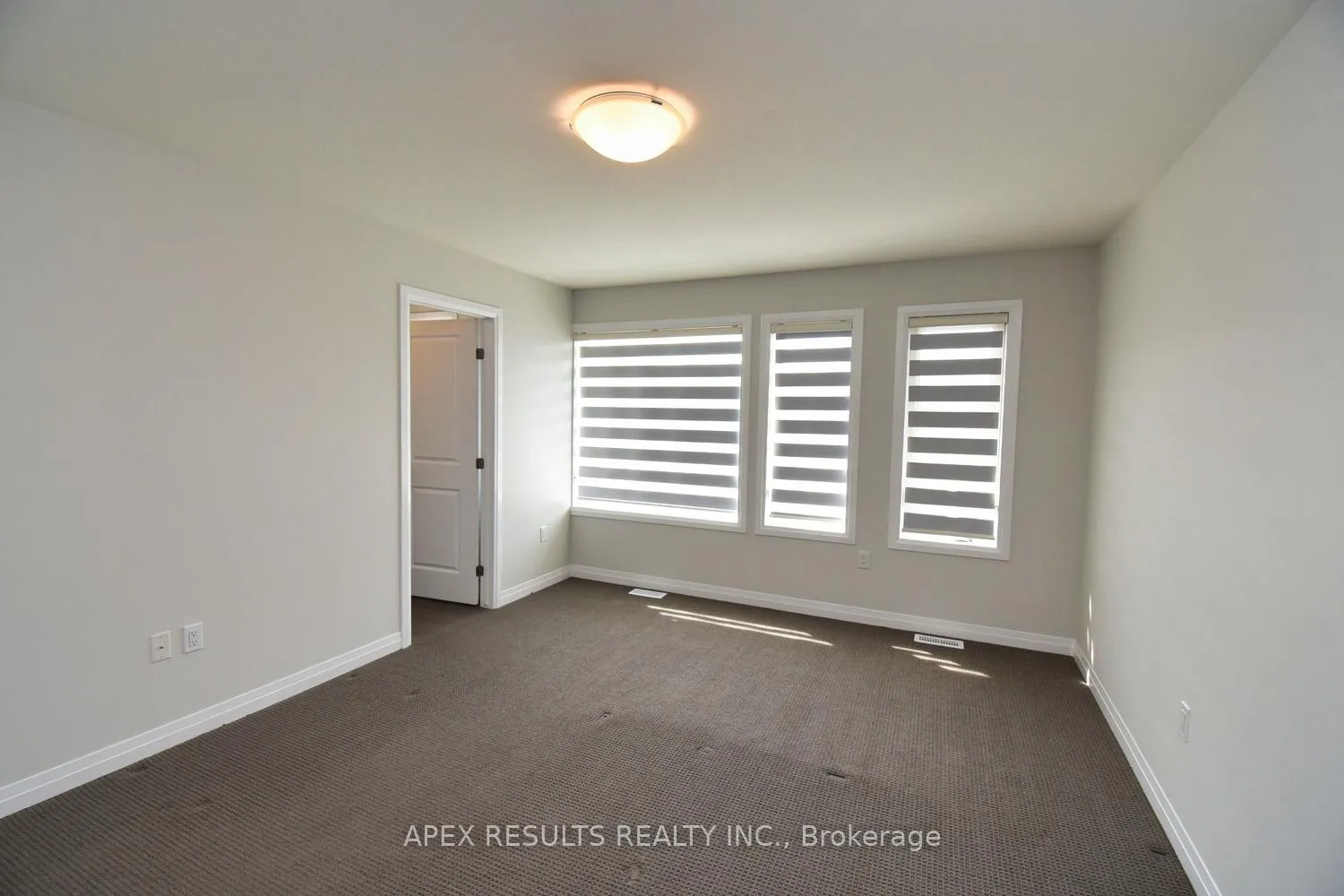 Photo 24 of Unit 4, 30 Times Square Boulevard, Hamilton, Stoney Creek Mountain — HOMEH